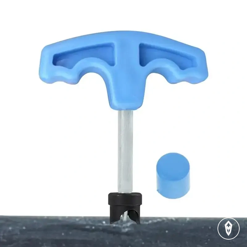 Irrigation tubing hole punch tool for adding drippers to PE pipe