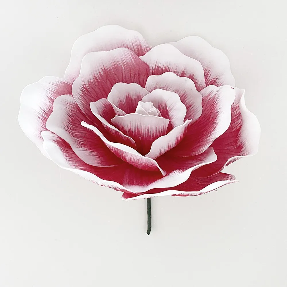Fleur artificielle en mousse de rose