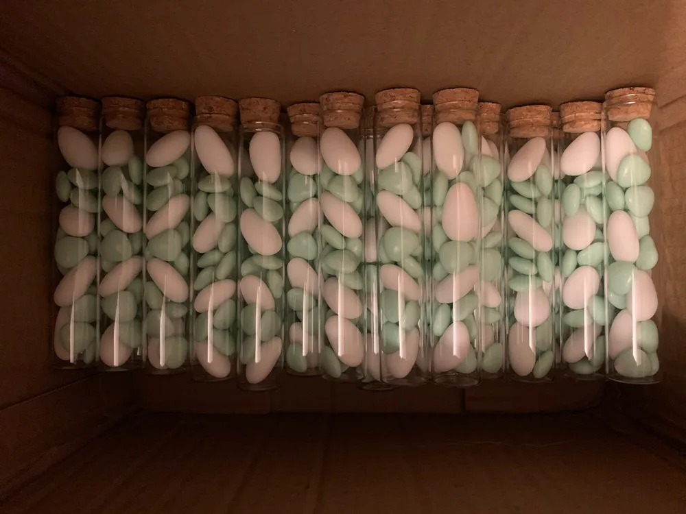 Bouteille en verre pour dragées de mariage