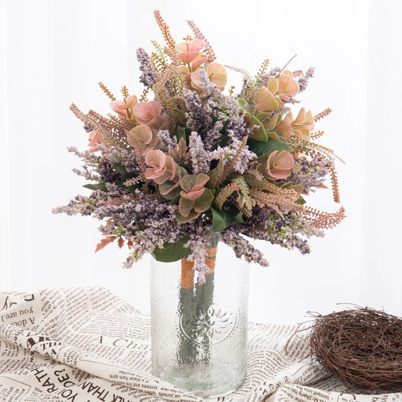 Bouquet de plantes artificielles en mousse d'eucalyptus