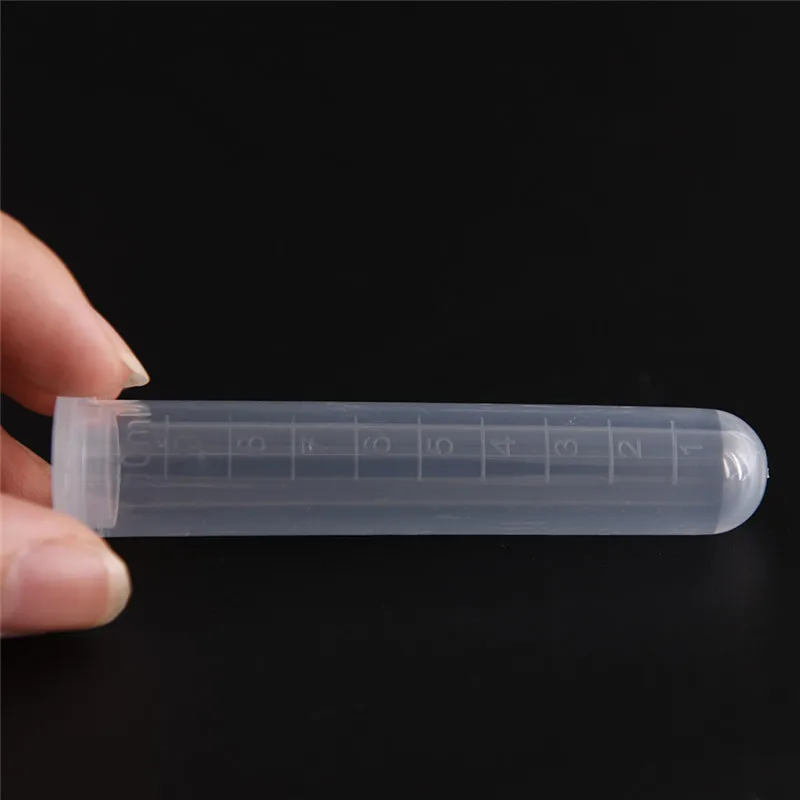 Tube à essai en plastique