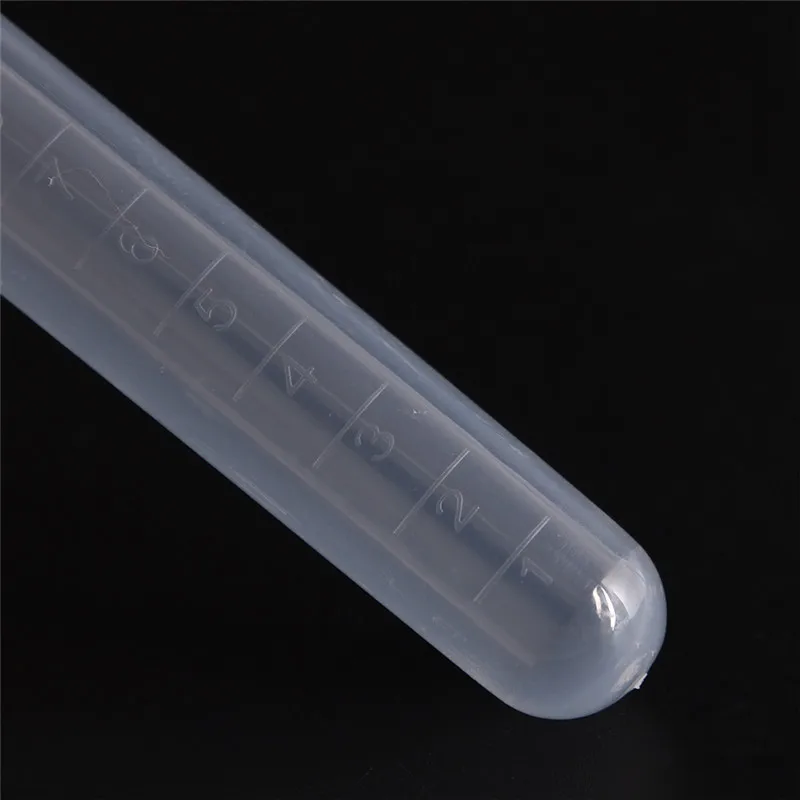 Tube à essai en plastique