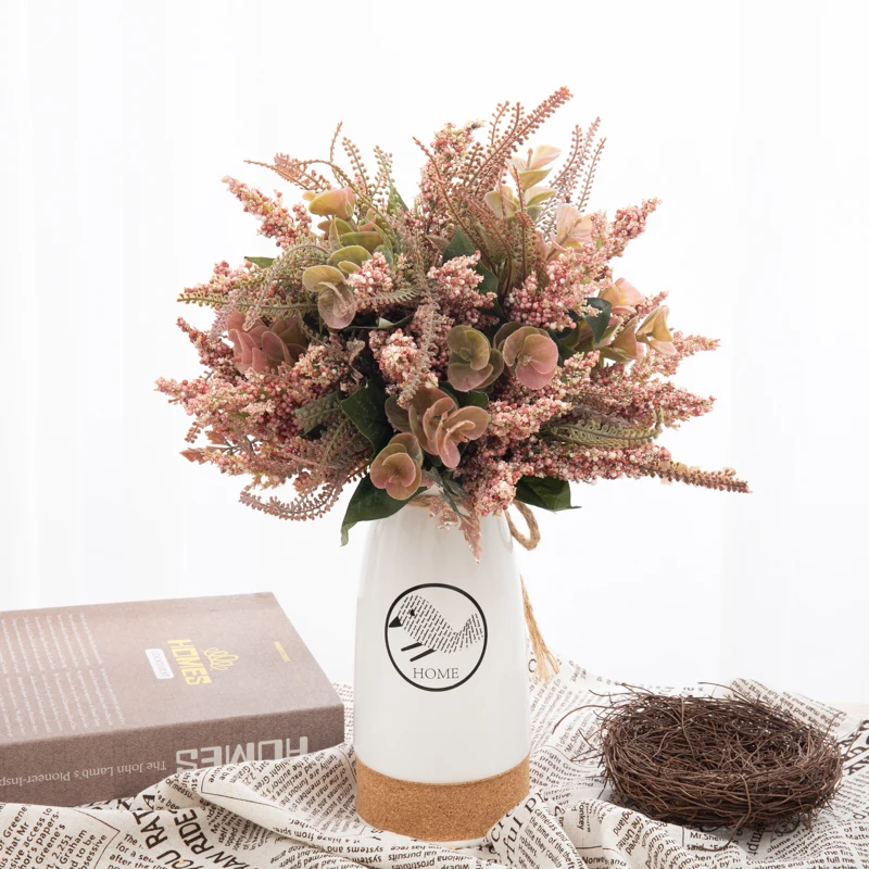 Bouquet de plantes artificielles en mousse d'eucalyptus