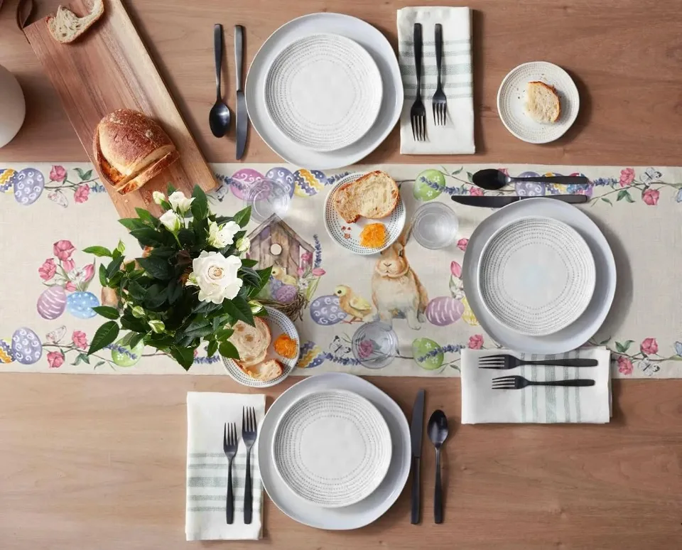 Chemin de table basse en lin de style frais